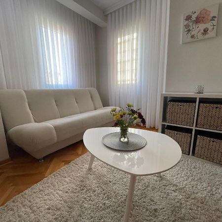 Apartman Filip Lux City Center Novi Pazar Exterior photo