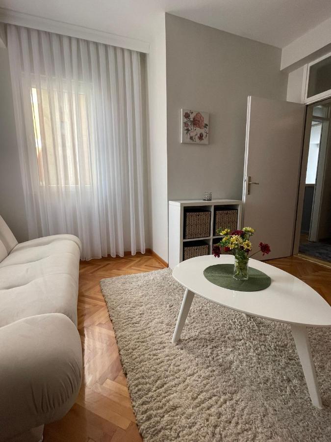 Apartman Filip Lux City Center Novi Pazar Exterior photo
